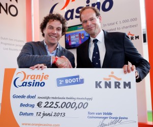 2013 06 12 Oranje Casino gift